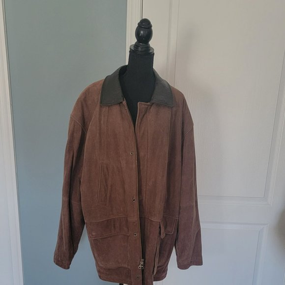 Coat - Picture 8 of 9